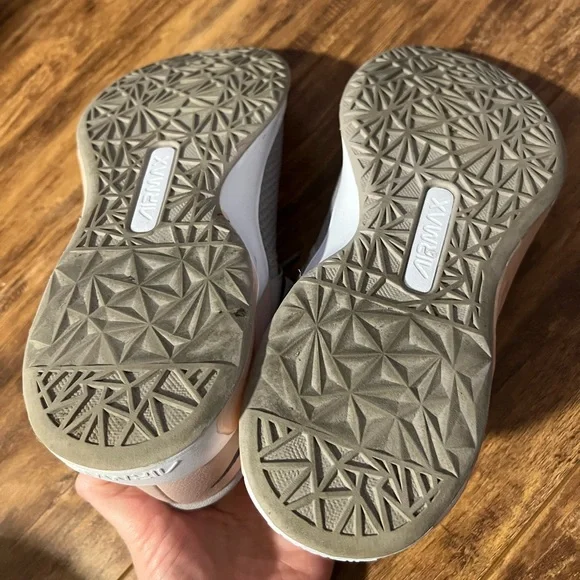 Nike Women's Air Max Bella Training Shoes - Picture 4 of 7